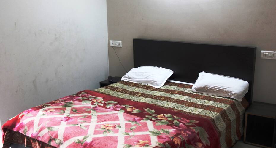 Hotel D Crystal, Ludhiana 4